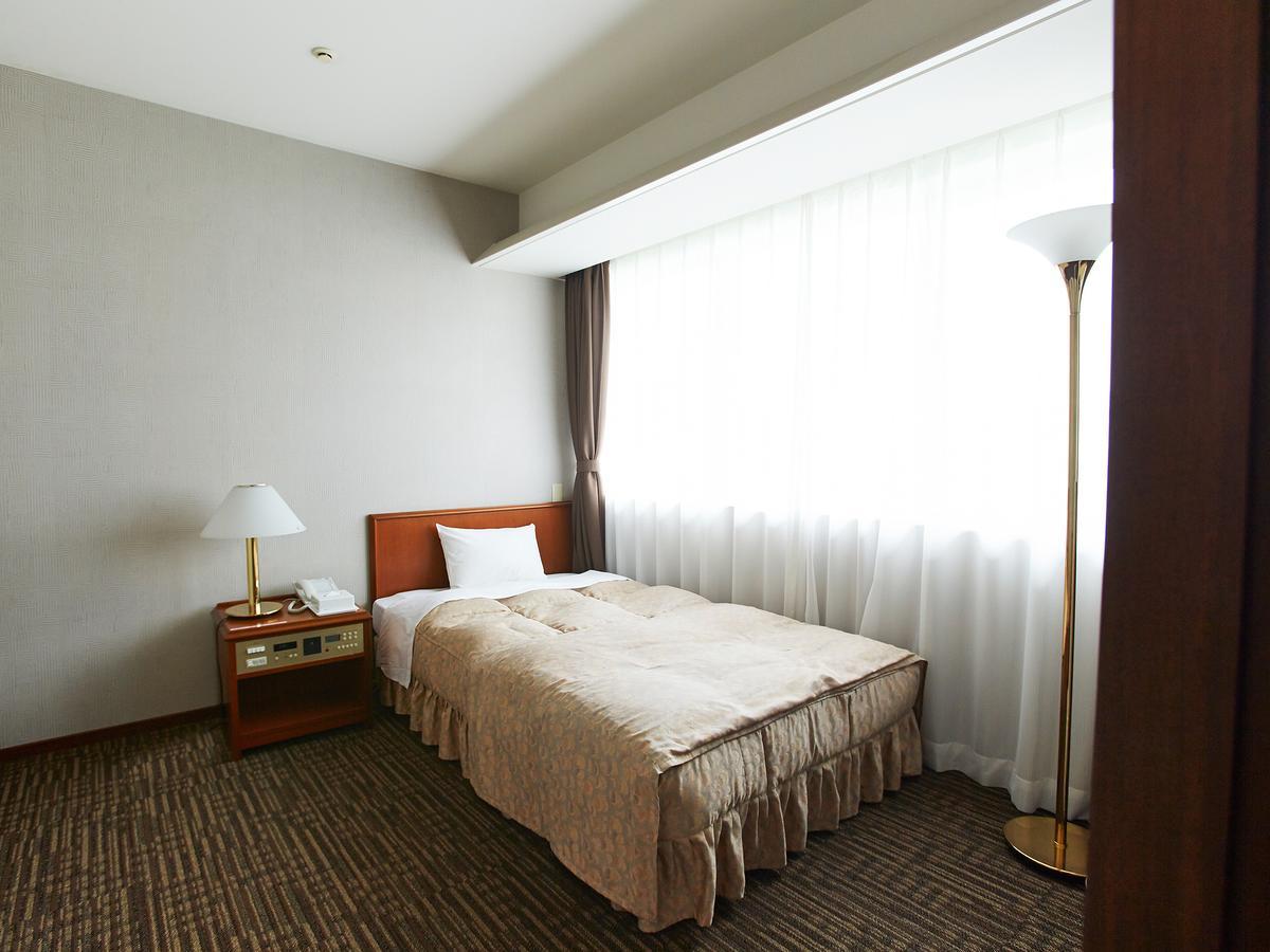 Отель Osaka Academia Экстерьер фото