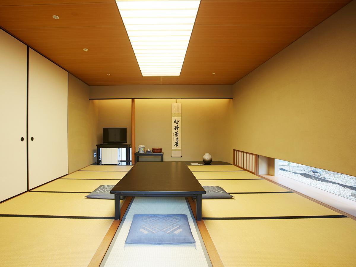 Отель Osaka Academia Экстерьер фото